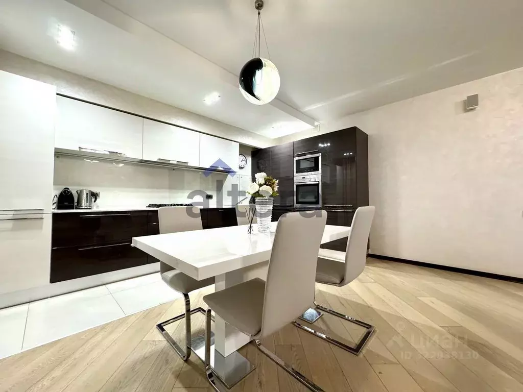 3-к кв. Татарстан, Казань ул. Зои Космодемьянской, 5 (138.0 м) - Фото 1