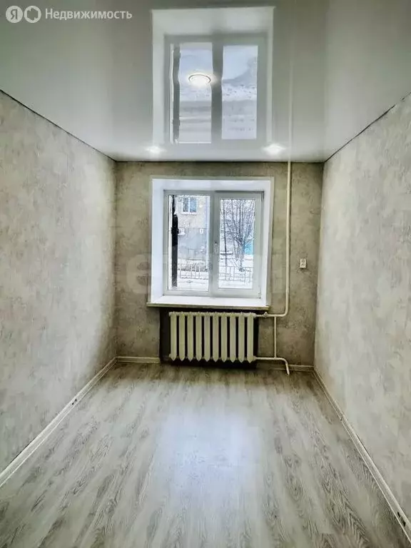 3-комнатная квартира: Гусь-Хрустальный, улица Микрорайон, 28 (56.3 м) - Фото 1
