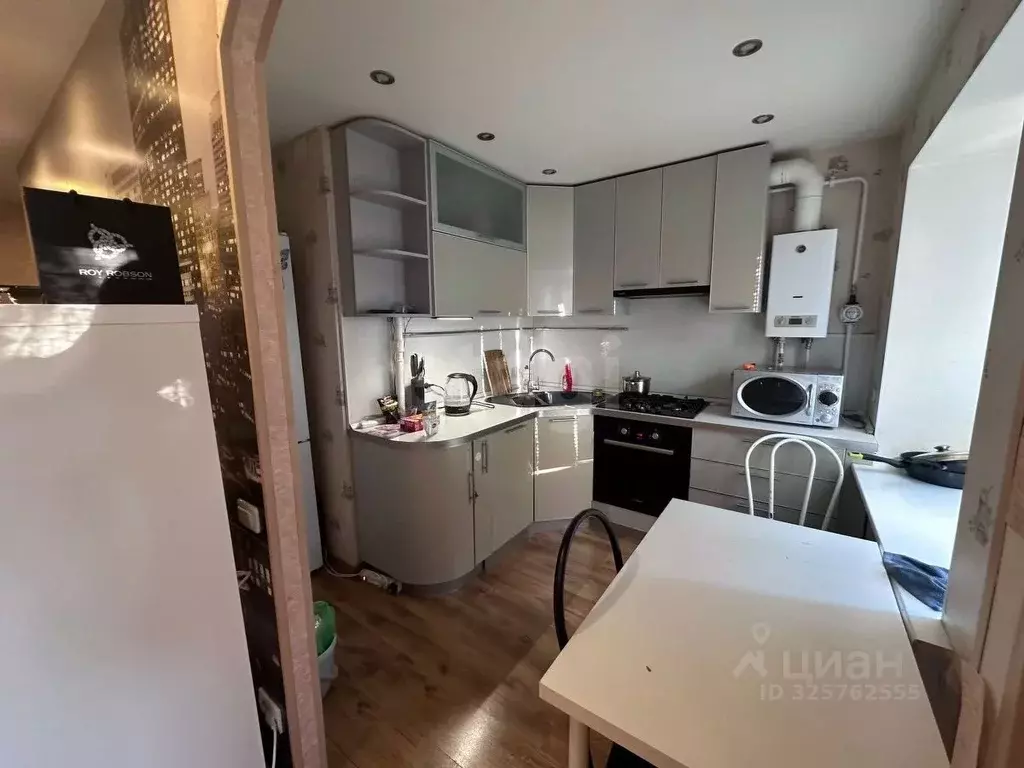 2-к кв. Коми, Ухта Первомайская ул., 5А (42.9 м) - Фото 1