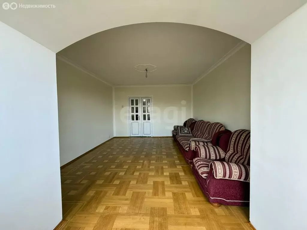 3-комнатная квартира: Владикавказ, Пушкинская улица, 2 (86 м) - Фото 2