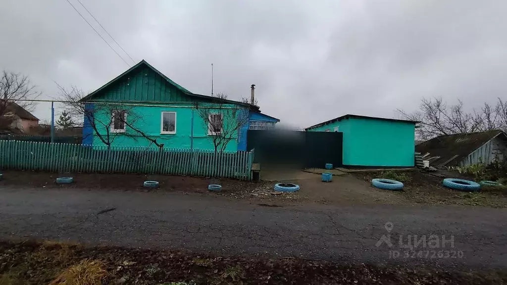 Дом в Белгородская область, Корочанский район, Соколовское с/пос, с. ... - Фото 1
