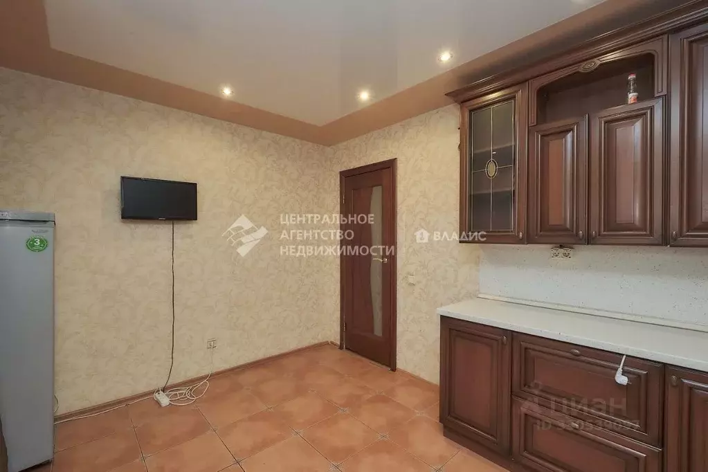 3-к кв. Рязанская область, Рязань ул. Новоселов, 55 (90.1 м) - Фото 1