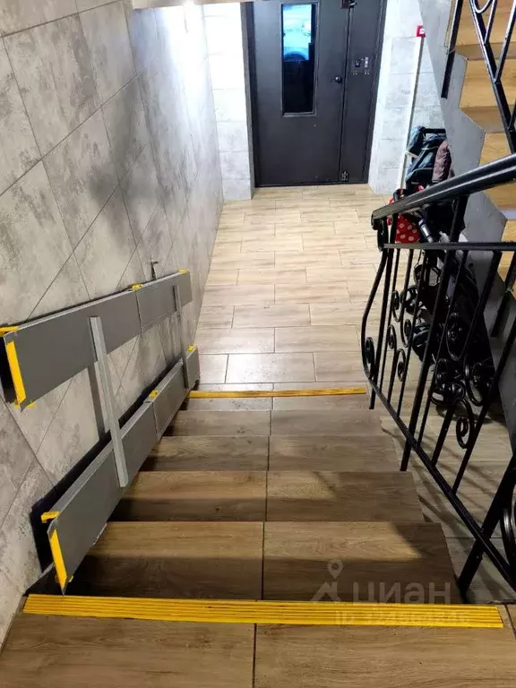 1-к кв. Омская область, Омск проезд 4-й Амурский, 11 (37.0 м) - Фото 2