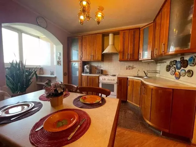 Продается 3-комнатная квартира - Фото 2