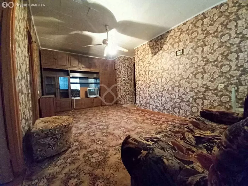 4-комнатная квартира: Волжский, улица Мира, 9 (60.5 м) - Фото 1