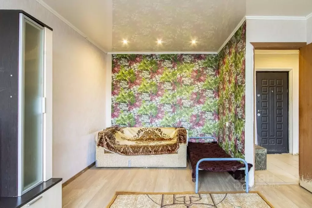 1-к кв. Тюменская область, Тюмень ул. 50 лет Октября, 72 (28.5 м) - Фото 1