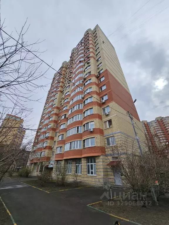 2-к кв. Московская область, Люберцы Октябрьский просп., 3 (70.7 м) - Фото 1