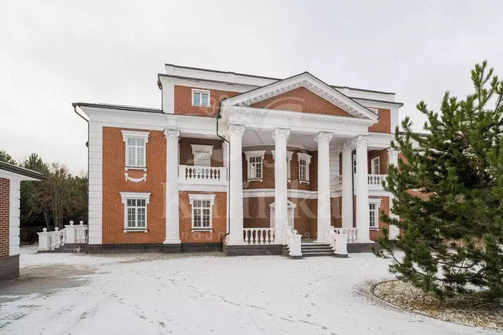 Дом в Московская область, Одинцовский городской округ, д. Жуковка, ... - Фото 1