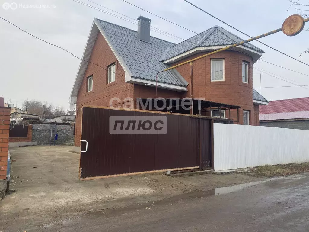 Дом в село Агаповка, Известковая улица, 43 (191.6 м) - Фото 1