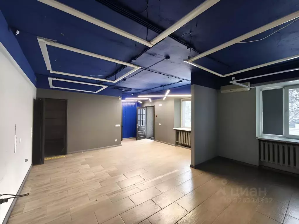 Помещение свободного назначения в Красноярский край, Красноярск ул. ... - Фото 2