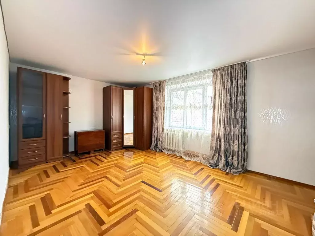 2-к кв. Кабардино-Балкария, Нальчик Тырныаузский проезд, 3 (53.5 м) - Фото 1