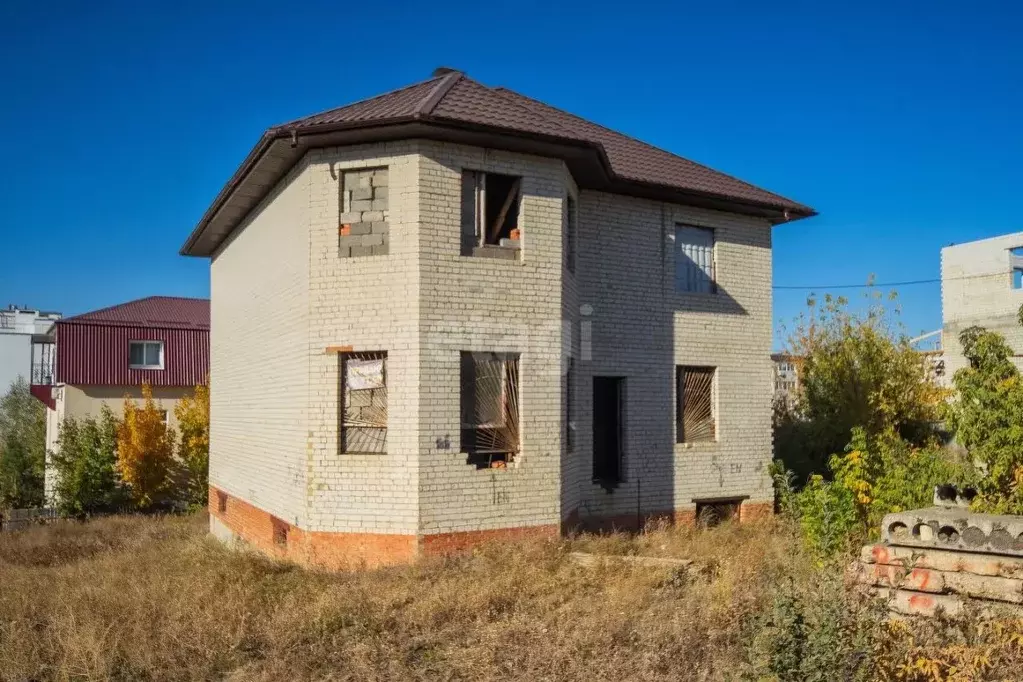 Дом в Саратовская область, Саратов ул. Автомобильная, 76 (337 м) - Фото 0