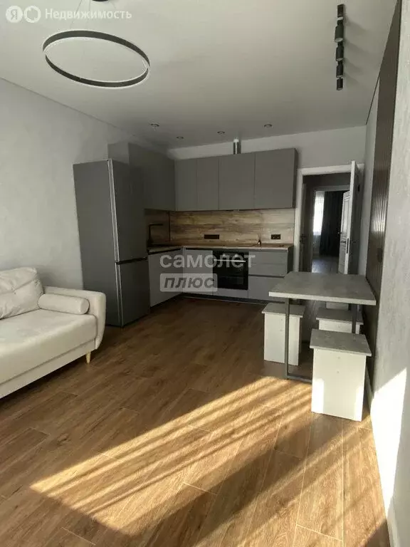 3-комнатная квартира: Иркутский муниципальный округ, рабочий посёлок ... - Фото 1