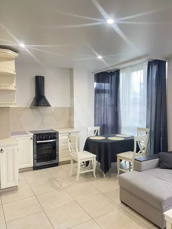 2-к. квартира, 42,7 м, 2/8 эт. - Фото 0