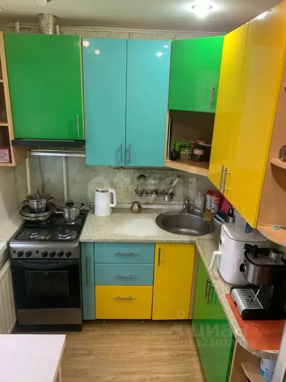 3-к кв. Ямало-Ненецкий АО, Новый Уренгой Юбилейная ул., 8 (58.3 м) - Фото 1