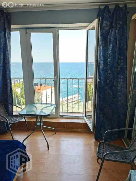 3-комнатная квартира: Ялта, Матросский переулок, 4 (72 м) - Фото 1