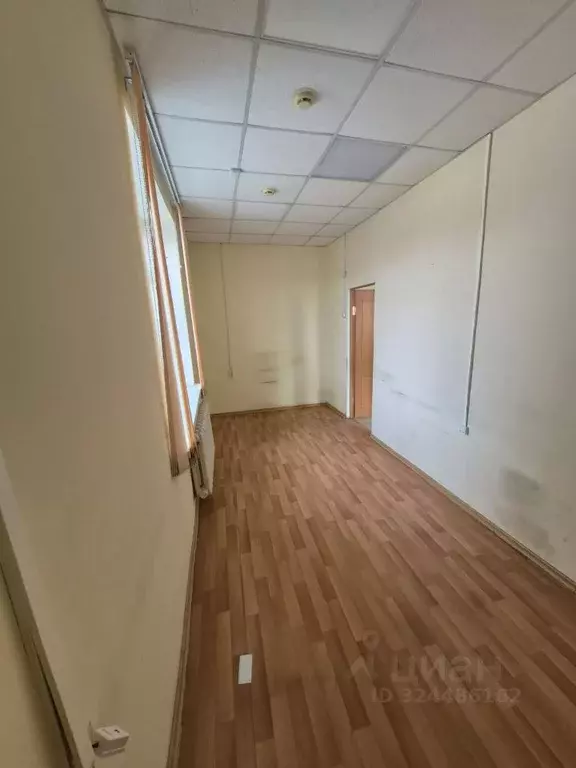 Помещение свободного назначения в Саха (Якутия), Якутск ул. Кирова, 28 ... - Фото 2