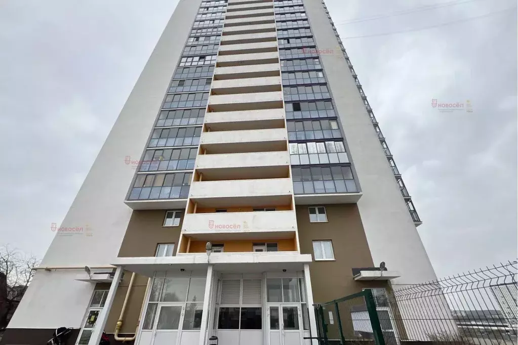 Студия Свердловская область, Екатеринбург ул. Рощинская, 28 (20.0 м) - Фото 1