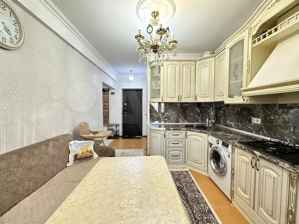 2-к. квартира, 56 м, 4/10 эт. - Фото 1