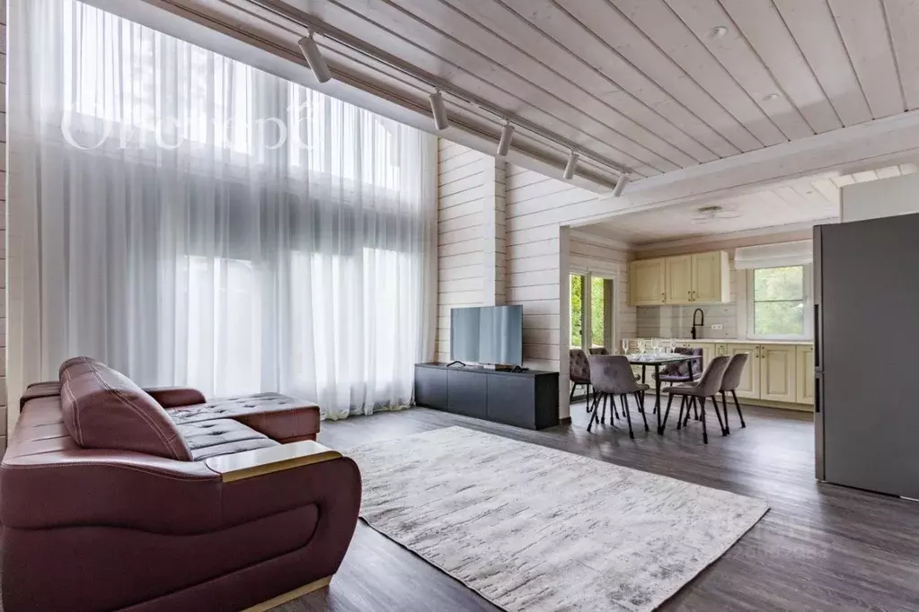 Дом в Ленинградская область, Выборгский район, Рощино пгт, ЦК-2 клп 10 ... - Фото 2