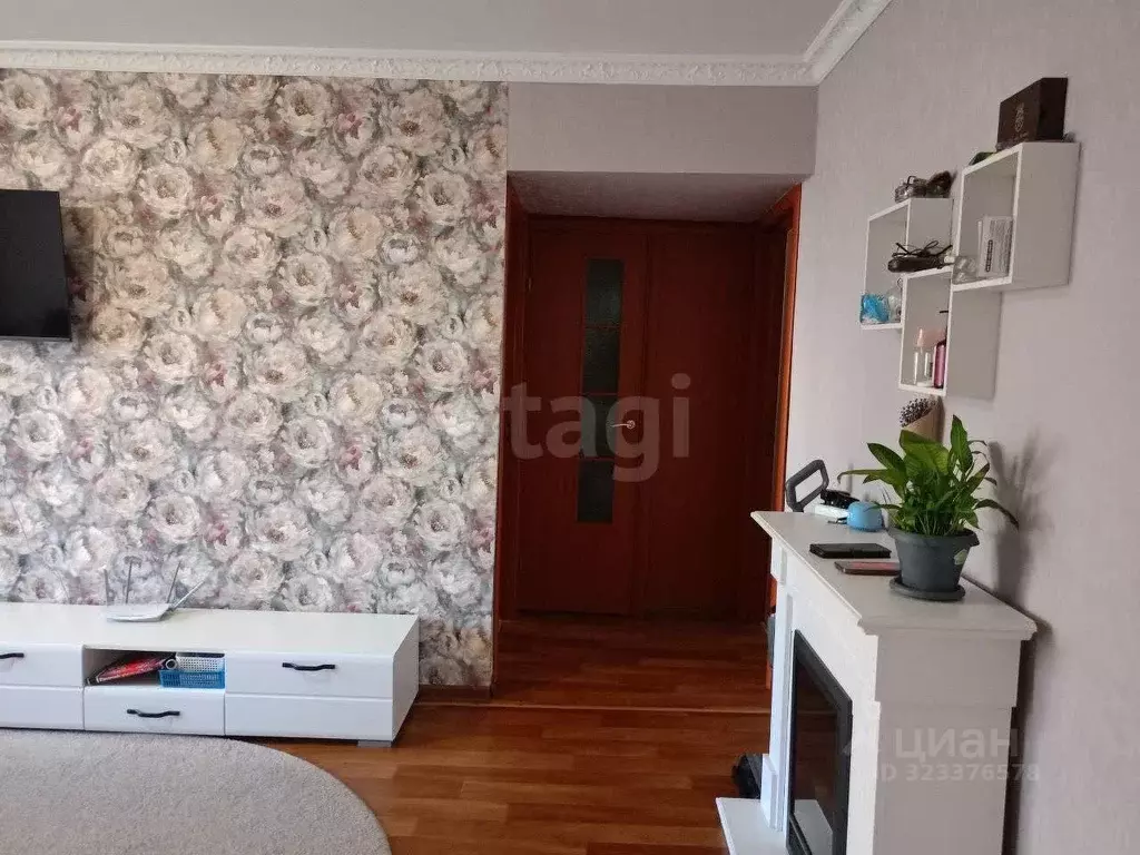 3-к кв. Кемеровская область, Березовский Комсомольский бул., 6 (57.2 ... - Фото 0