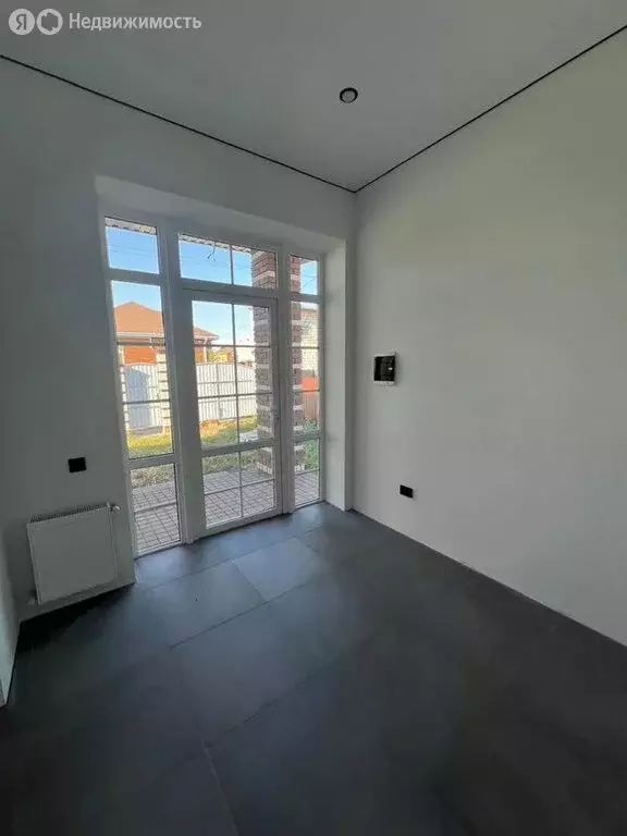 Дом в Неклиновский район, Новобессергеневское сельское поселение, село ... - Фото 1