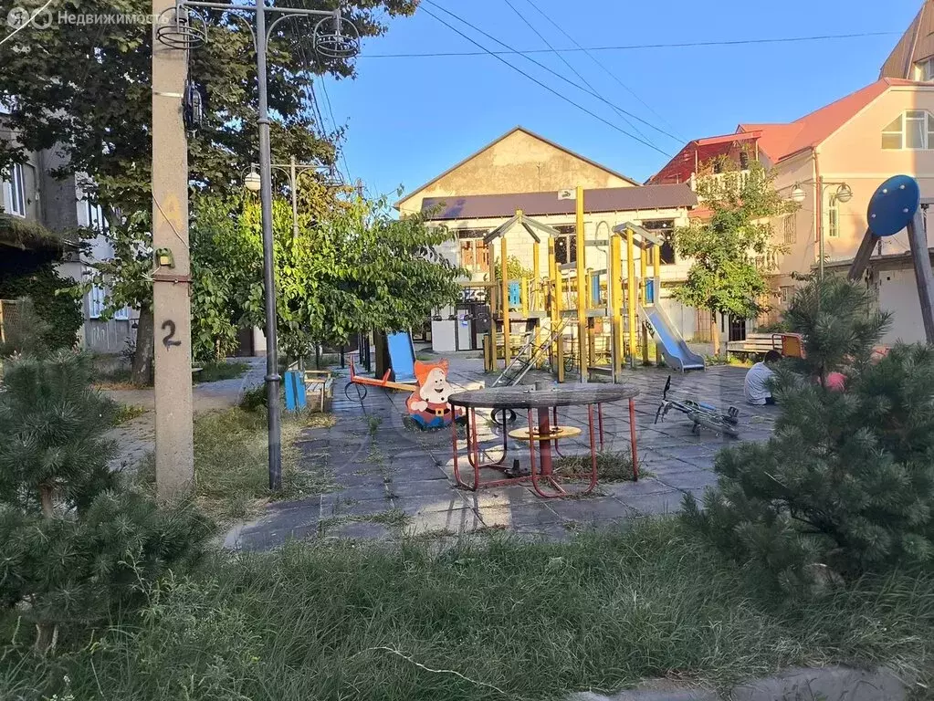 3-комнатная квартира: Махачкала, улица Керимова, 42Б (61.1 м) - Фото 1
