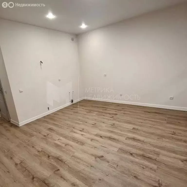 Квартира-студия: Тюмень, улица Евгения Войнова, 3 (24 м) - Фото 2