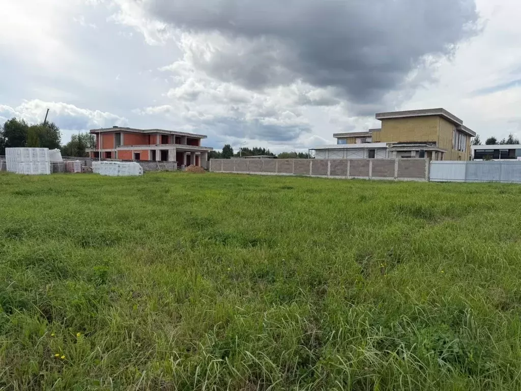 Участок в Московская область, Красногорск городской округ, д. ... - Фото 2
