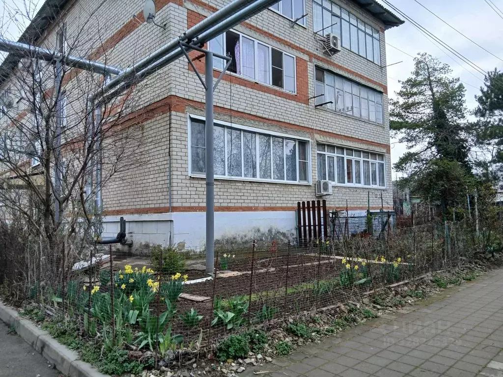 1-к кв. Краснодарский край, Абинский район, Ахтырское городское ... - Фото 1