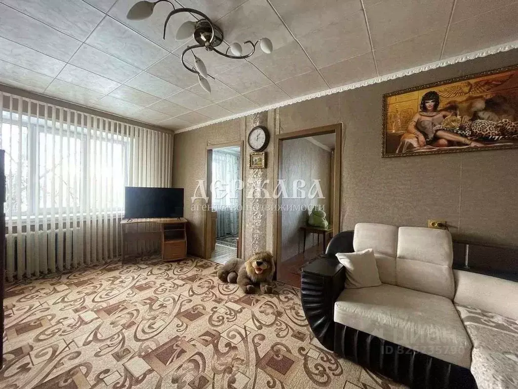 4-к кв. Белгородская область, Старый Оскол Приборостроитель мкр, 7 ... - Фото 1