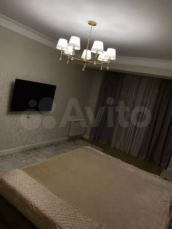 1-к. квартира, 60 м, 13/13 эт. - Фото 1