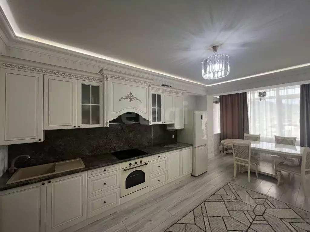 2-к кв. Дагестан, Махачкала ул. Орлова, 57 (79.4 м) - Фото 1