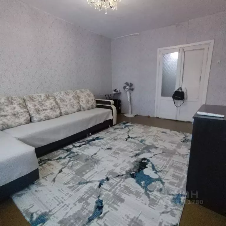 2-к кв. Омская область, Омск Сибирский просп., 14 (55.0 м) - Фото 1