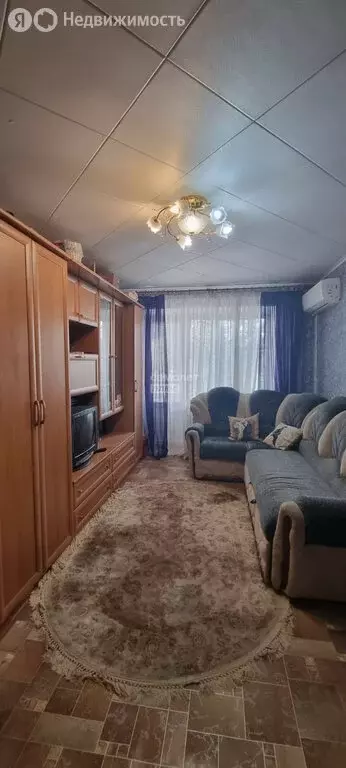 3-комнатная квартира: Астрахань, улица Адмирала Нахимова, 127 (48.6 м) - Фото 1