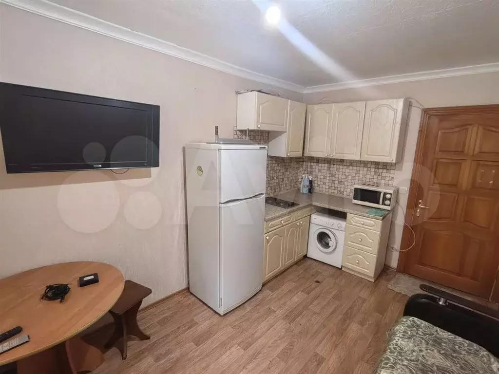Комната 10,9 м в 1-к., 1/5 эт. - Фото 0