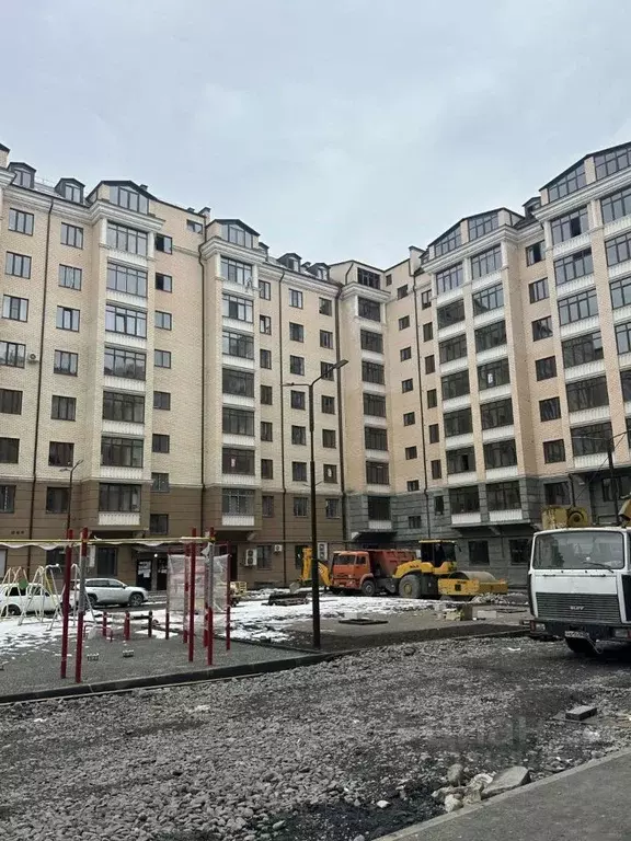 2-к кв. Северная Осетия, Владикавказ ул. Курсантов-Кировцев, 10 (72.0 ... - Фото 0