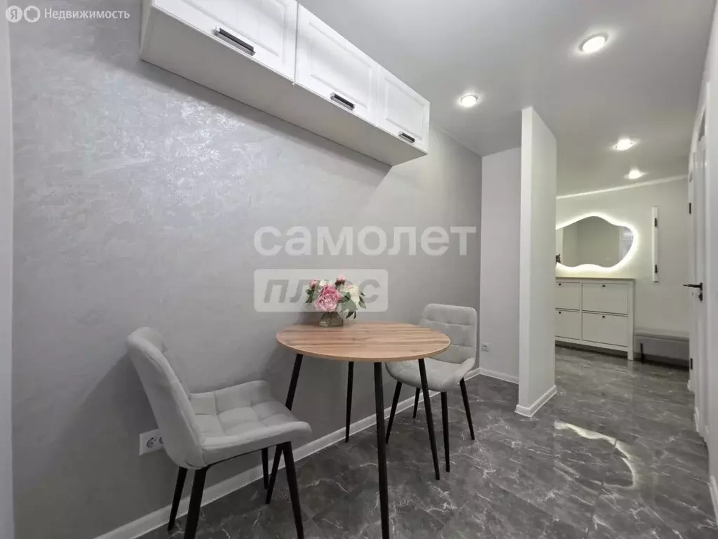 2-комнатная квартира: Йошкар-Ола, улица Хасанова, 9 (61 м) - Фото 2