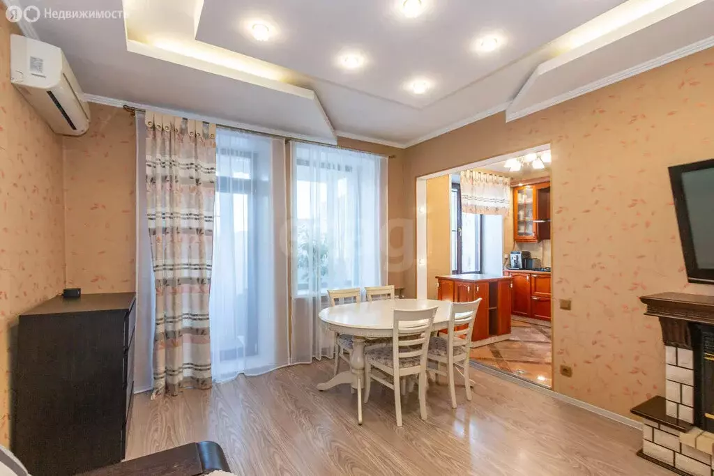 3-комнатная квартира: Омск, проспект Мира, 56 (84.4 м) - Фото 2