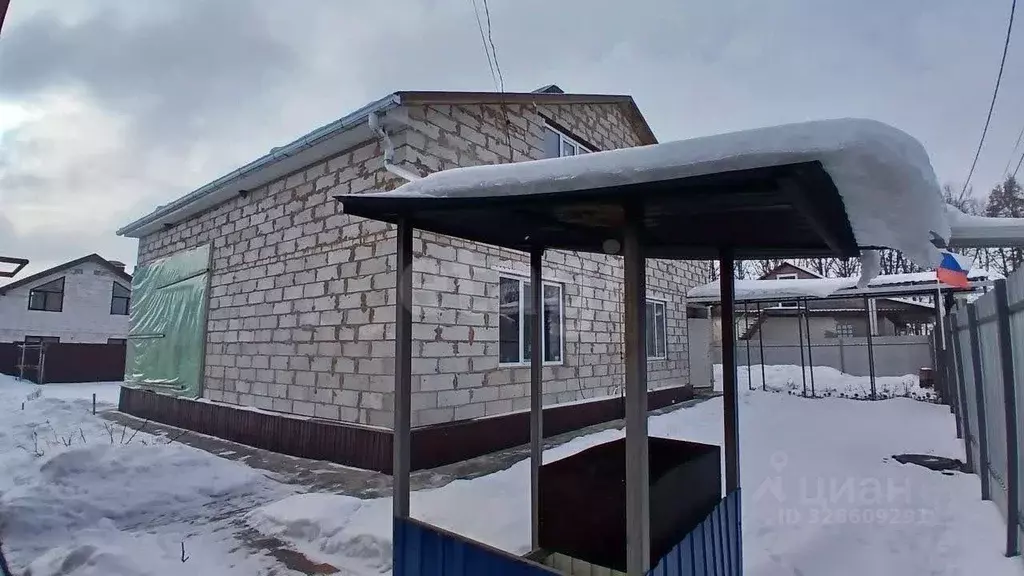 Дом в Орловская область, Орловский муниципальный округ, д. Образцово ... - Фото 1