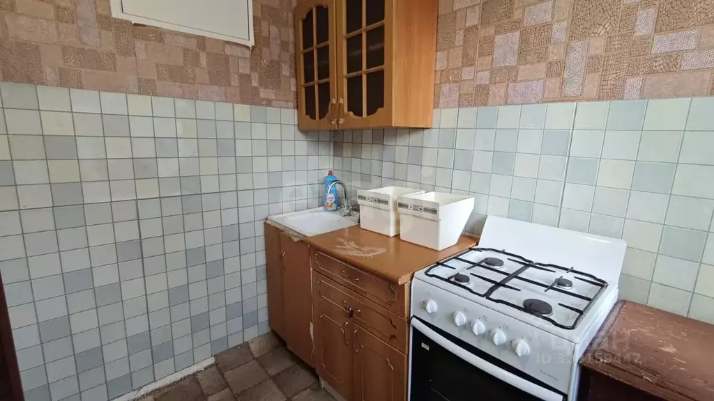 1-к кв. Башкортостан, Ишимбай ул. Чкалова, 23 (30.0 м) - Фото 1