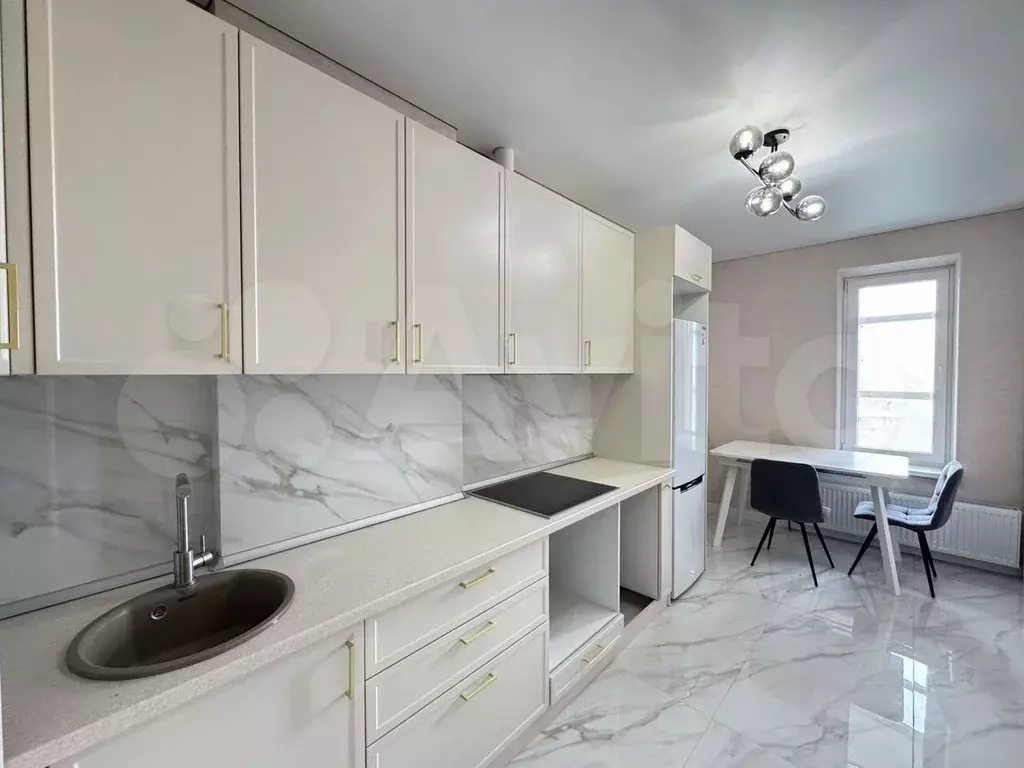 1-к. квартира, 40 м, 4/25 эт. - Фото 1