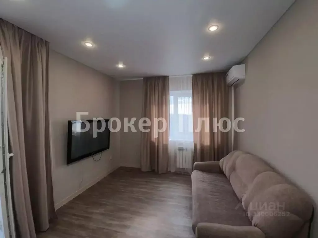 2-к кв. Хакасия, Абакан ул. Ивана Ярыгина, 33/2 (55.0 м) - Фото 1