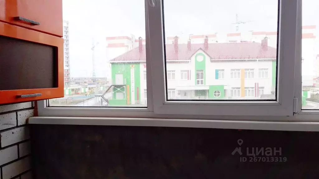 1-к кв. Брянская область, Брянск ул. Имени О.Н. Строкина, 3 (36.0 м) - Фото 1