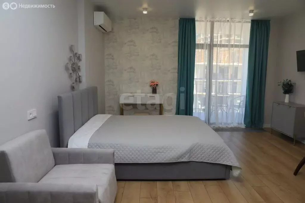 Квартира-студия: Алушта, Западная улица, 4к3 (38 м) - Фото 1