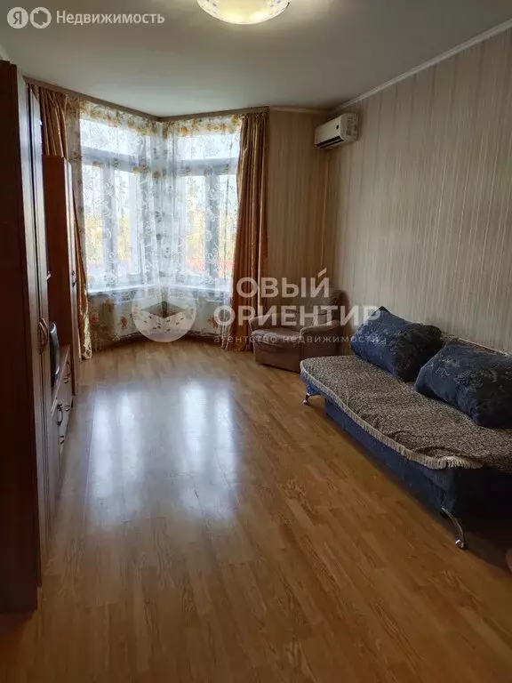 1-комнатная квартира: Екатеринбург, улица Бажова, 68 (42.8 м) - Фото 1