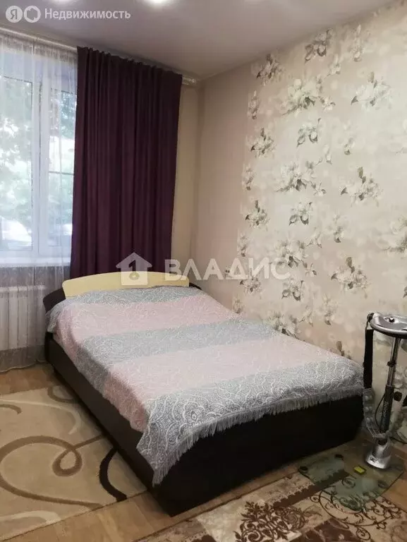 3-комнатная квартира: Лобня, улица Монтажников, 6 (77 м) - Фото 1