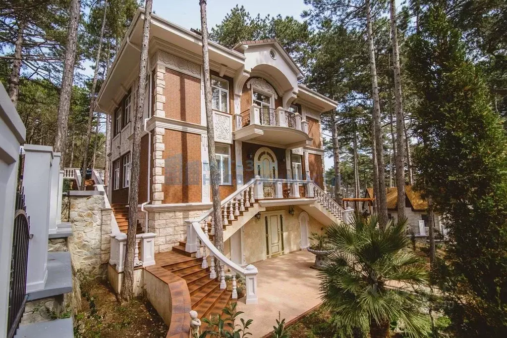 Дом в Крым, Ялта городской округ, пос. Горное 31А (330 м) - Фото 1