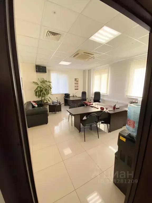 Офис в Краснодарский край, Краснодар Северная ул., 490 (82 м) - Фото 2