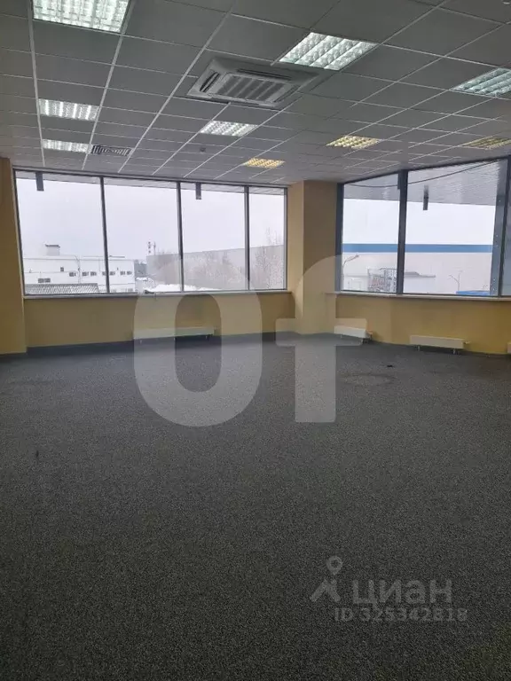 Офис в Московская область, Химки городской округ, д. Дубровки ул. ... - Фото 1